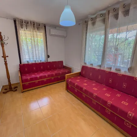 Budget 30-meter-from-beach House Ilios House شقة *